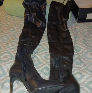 Elegant Black ThighHigh Women's Boots Stelleto Heels